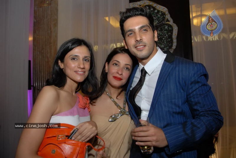 Farah Khan Fine Jewellery Store Launch Party - 18 / 23 photos