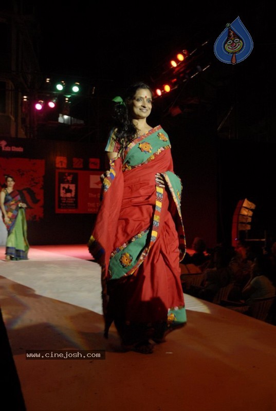 Female Celebs walk the ramp at Kala Ghoda Fashion Show - 4 / 68 photos