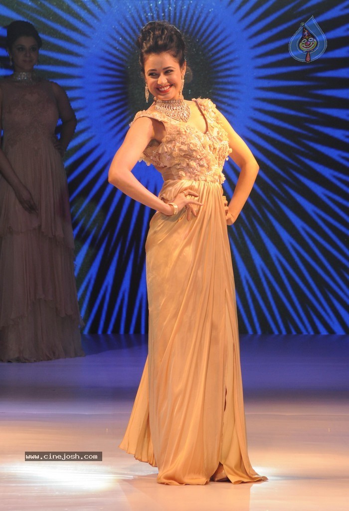 Femina Sparkle Fest 2014 Fashion Show - 6 / 40 photos