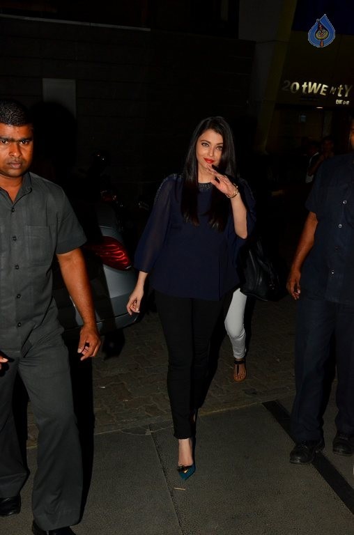 Film Jazbaa Song Launch - 13 / 62 photos