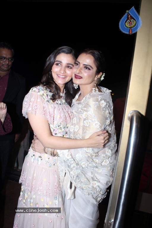 Filmfare Glamour and Style Awards Red Carpet 1 - 55 / 57 photos