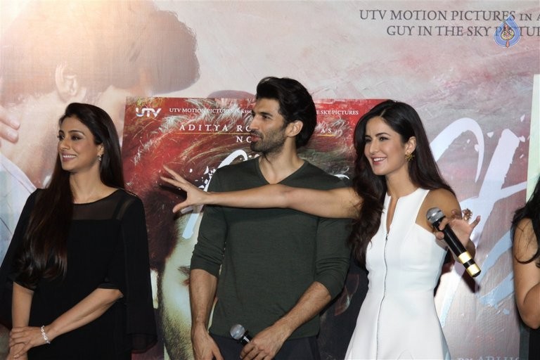 Fitoor Film Trailer Launch - 15 / 30 photos