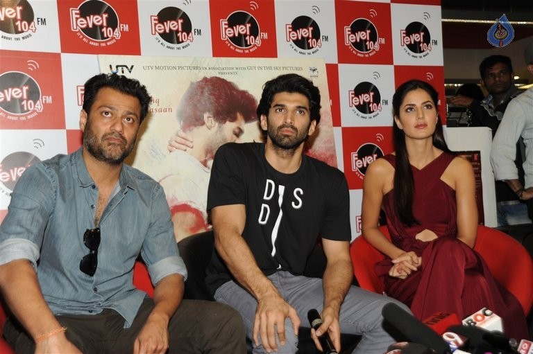 Fitoor Team at Fever FM Studios - 1 / 21 photos