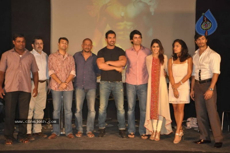 Force Movie Press Conference - 37 / 43 photos