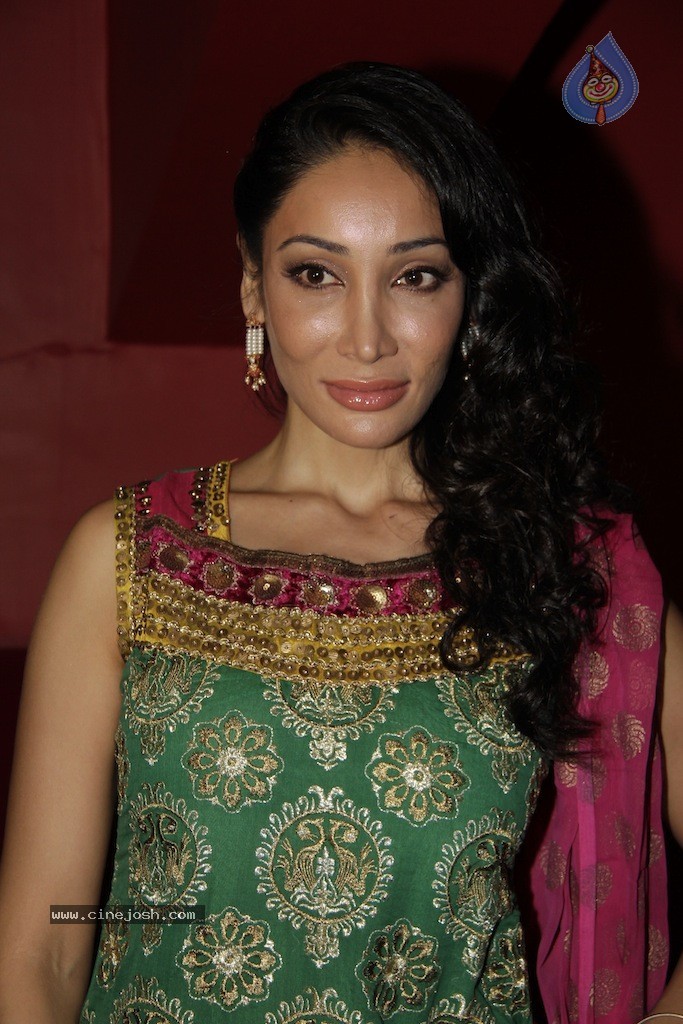 Four Two Ka One Music Launch - 30 / 48 photos