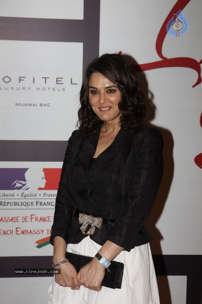 French Embassys Official Soiree Honouring Event - 9 / 46 photos