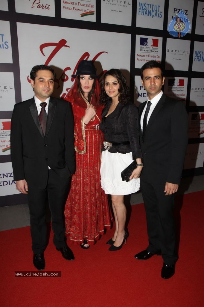 French Embassys Official Soiree Honouring Event - 20 / 46 photos