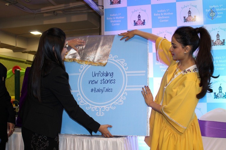 Genelia at Baby and Mother Wellness Centre Launch - 23 / 33 photos