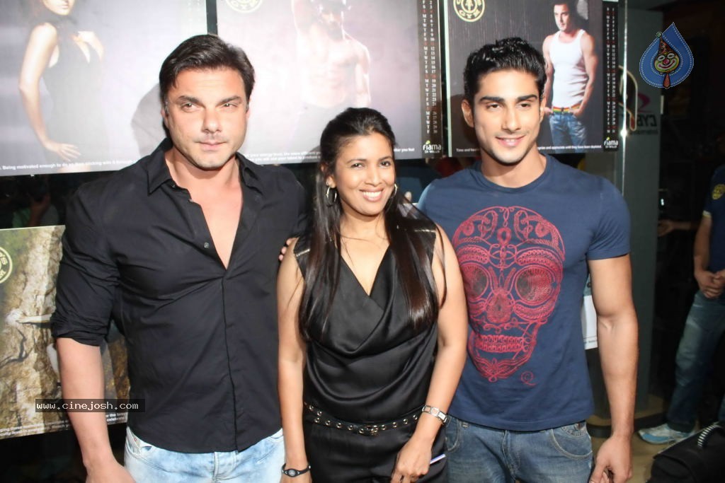 Gold Gym Bandra Calendar Launch - 15 / 66 photos