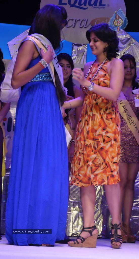 Golds Gym Miss Fit n Fab Contest - 2 / 47 photos