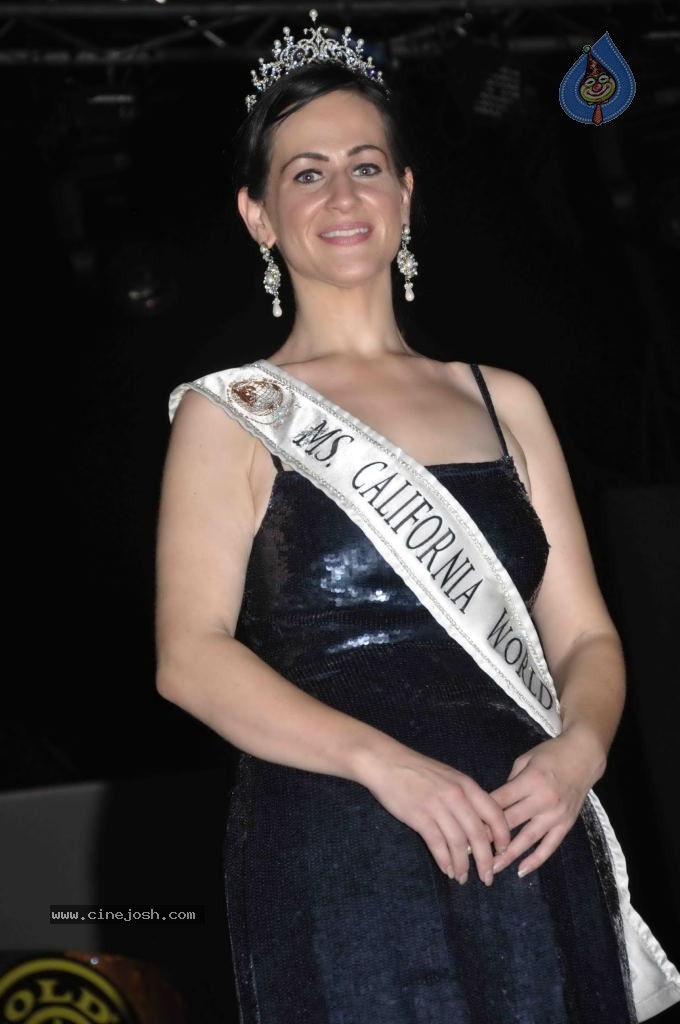 Golds Gym Miss Fit n Fab Contest - 43 / 47 photos