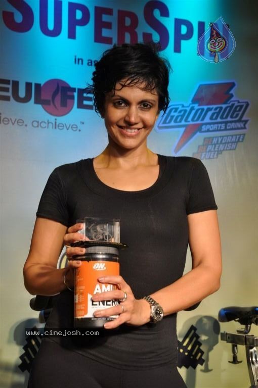 Golds Gym Super Spin Cycling Event - 14 / 45 photos