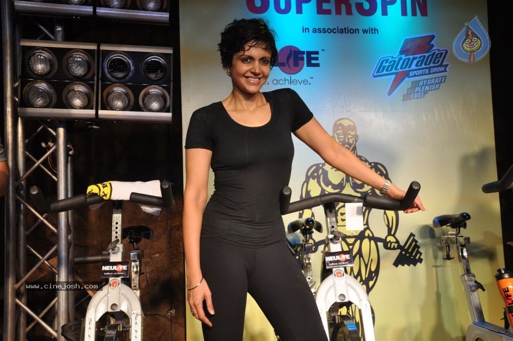 Golds Gym Super Spin Cycling Event - 20 / 45 photos