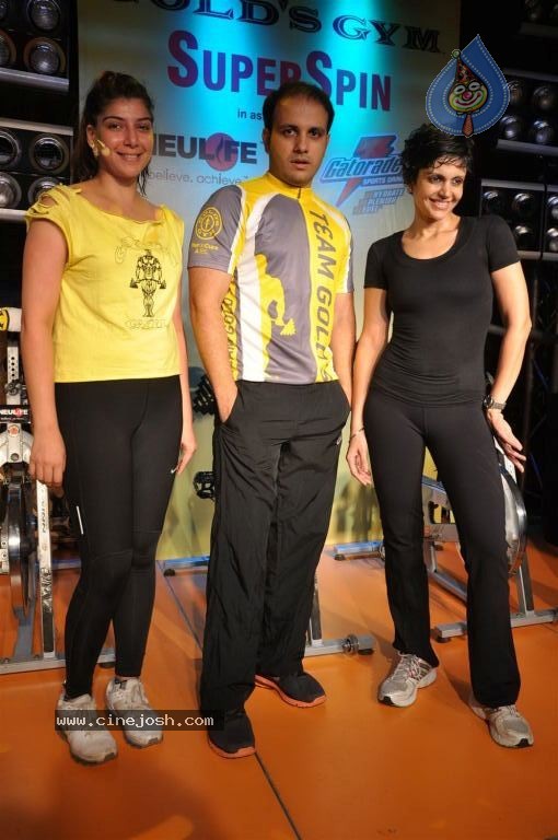 Golds Gym Super Spin Cycling Event - 37 / 45 photos