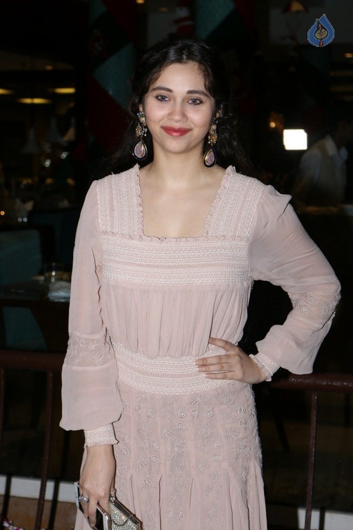 Grand Final Of Bright Perfect Miss India 2016 - 8 / 18 photos