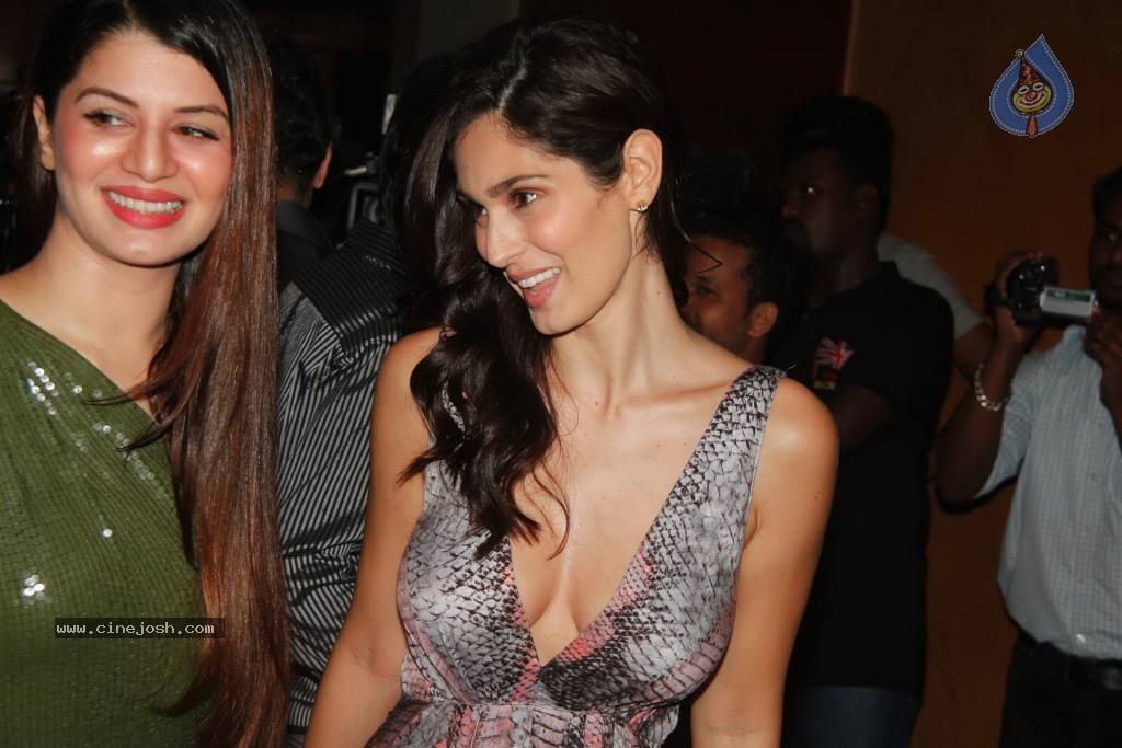 Grand Masti Success Party - 49 / 53 photos