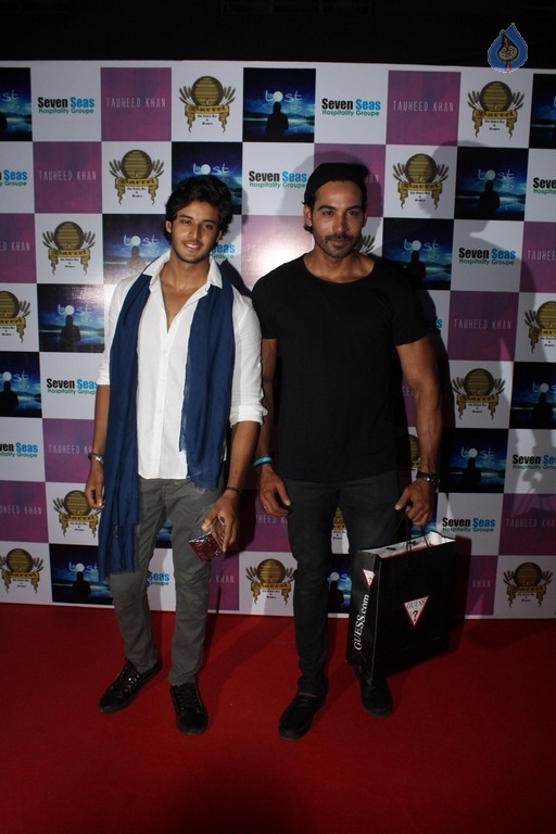 Producer Vikas Gupta Birthday Bash - 10 / 63 photos