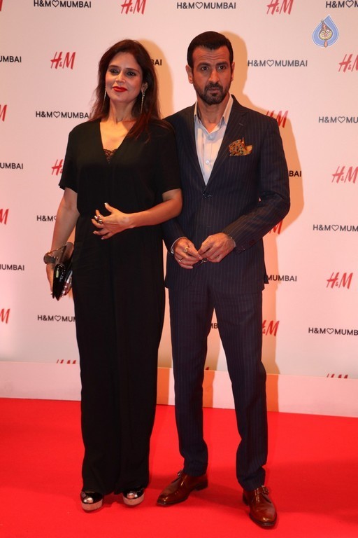 H and M Mumbai 1st Store Launch Party - 56 / 63 photos