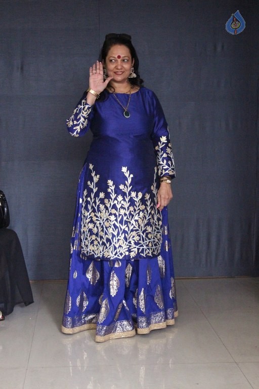 Hair and Makeup Fiesta By Bharat and Dorris - 14 / 84 photos