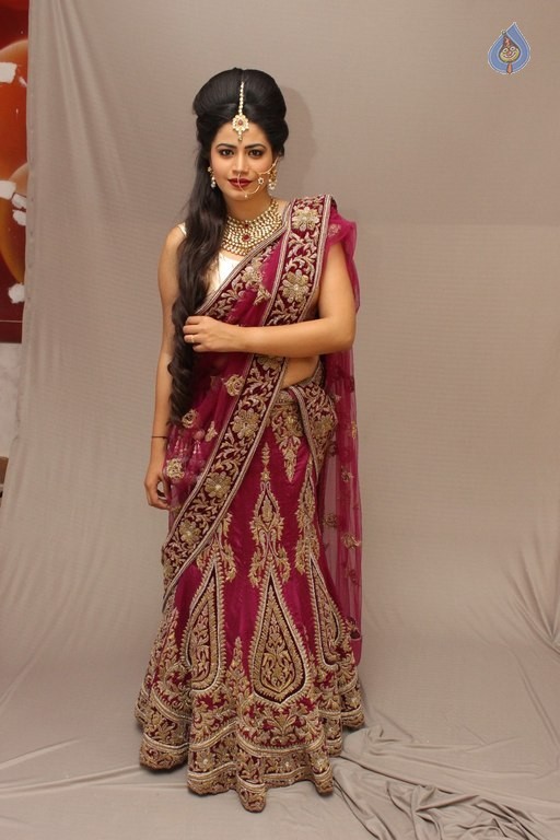 Hair and Makeup Fiesta By Bharat and Dorris - 57 / 84 photos