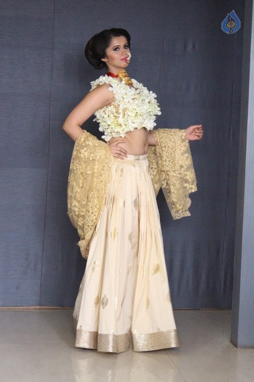 Hair and Makeup Fiesta By Bharat and Dorris - 71 / 84 photos