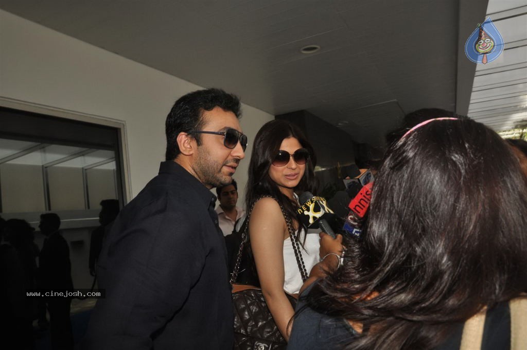 Celebs at Hakkasan Restaurant 1st Anniversary - 18 / 34 photos