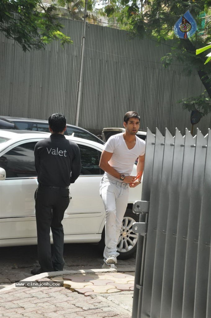 Celebs at Hakkasan Restaurant 1st Anniversary - 28 / 34 photos