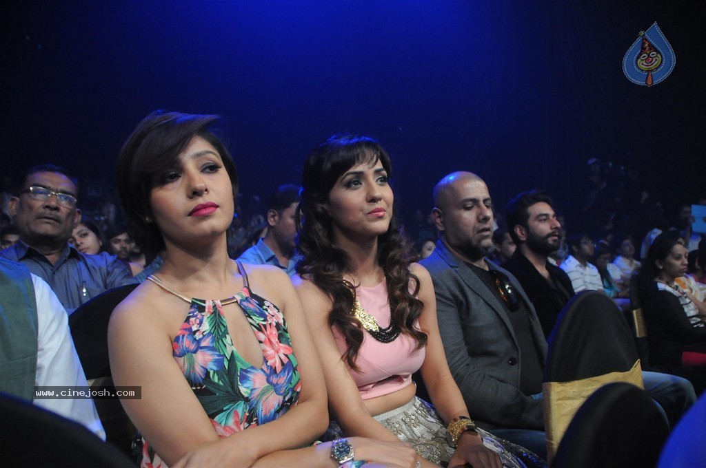 Happy New Year Film Music Launch - 40 / 141 photos