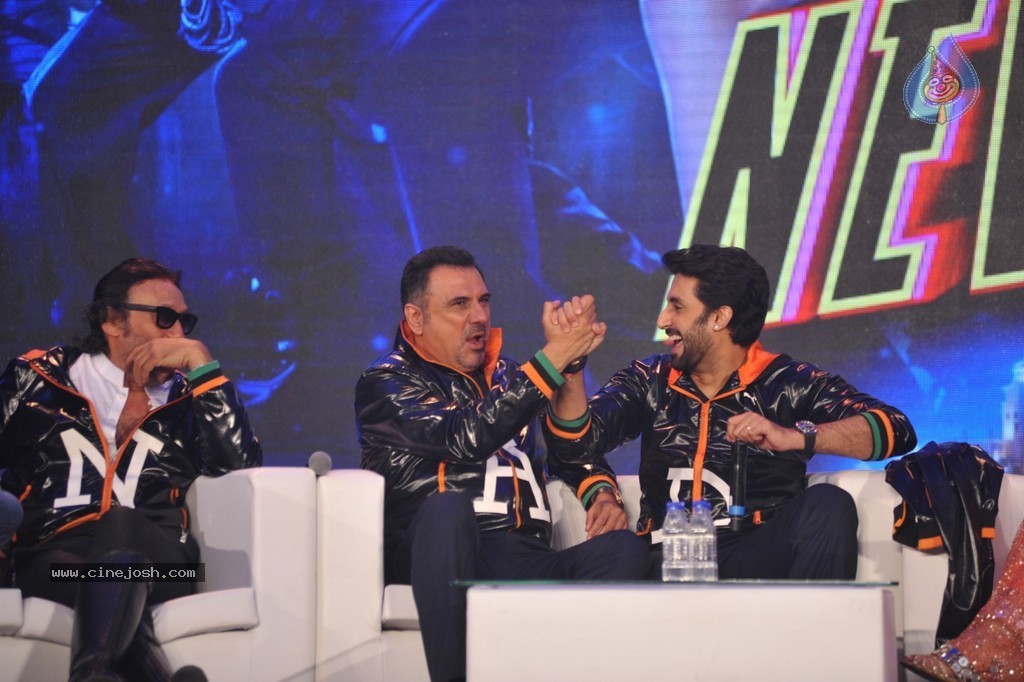 Happy New Year Trailer Launch - 21 / 60 photos