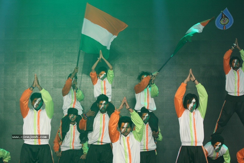 Happy New Year Trailer Launch - 46 / 60 photos