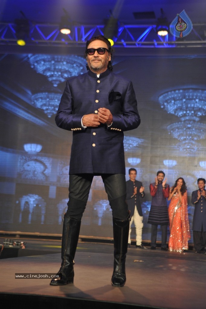 Happy New Year Trailer Launch - 53 / 60 photos