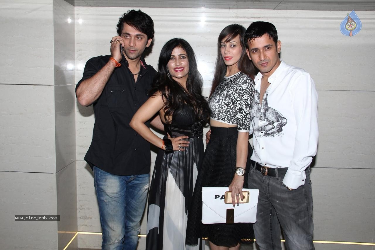 Harry Bar n Cafe Store Launch Red Carpet - 41 / 64 photos