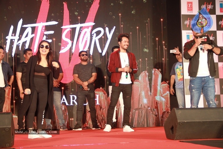 Hate Story 4 Music Concert At R City Mall - 3 / 30 photos