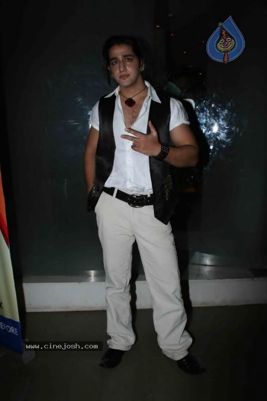 Hello Hum Lallan Bol Rahen Hai Movie Logo Launch - 9 / 15 photos