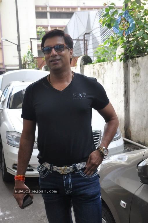 Heroine Promotion at Dance India Dance Sets - 14 / 44 photos