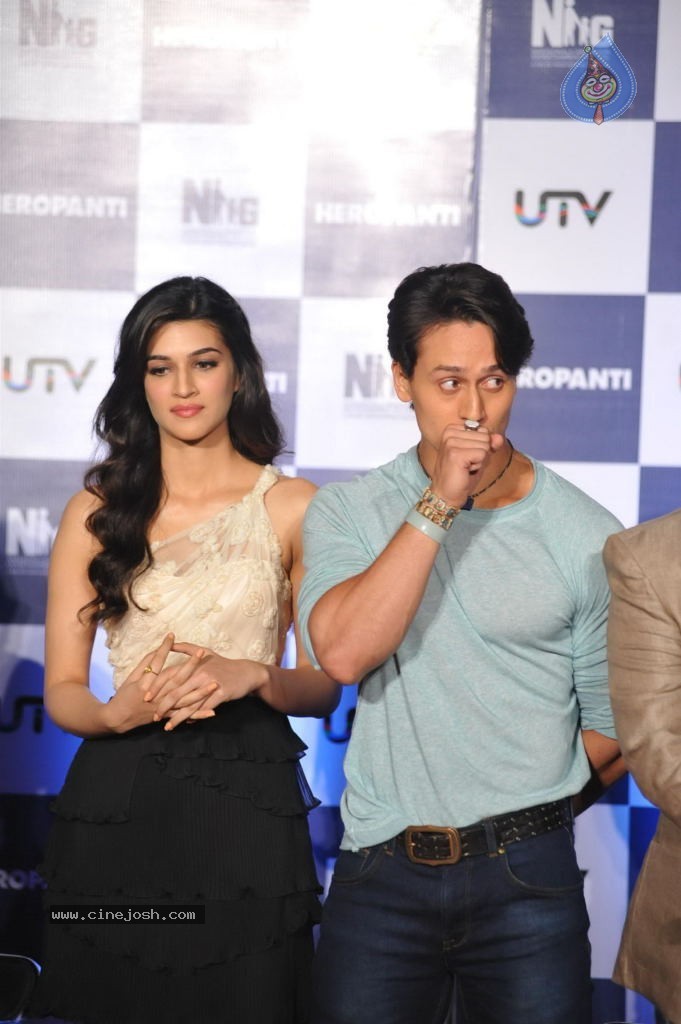 Heropanti First Look Launch - 14 / 93 photos