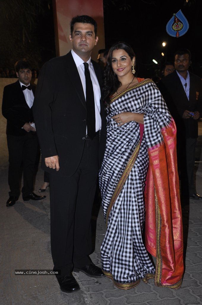 Hot Celebs at 58th IDEA Filmfare Awards - 178 / 187 photos