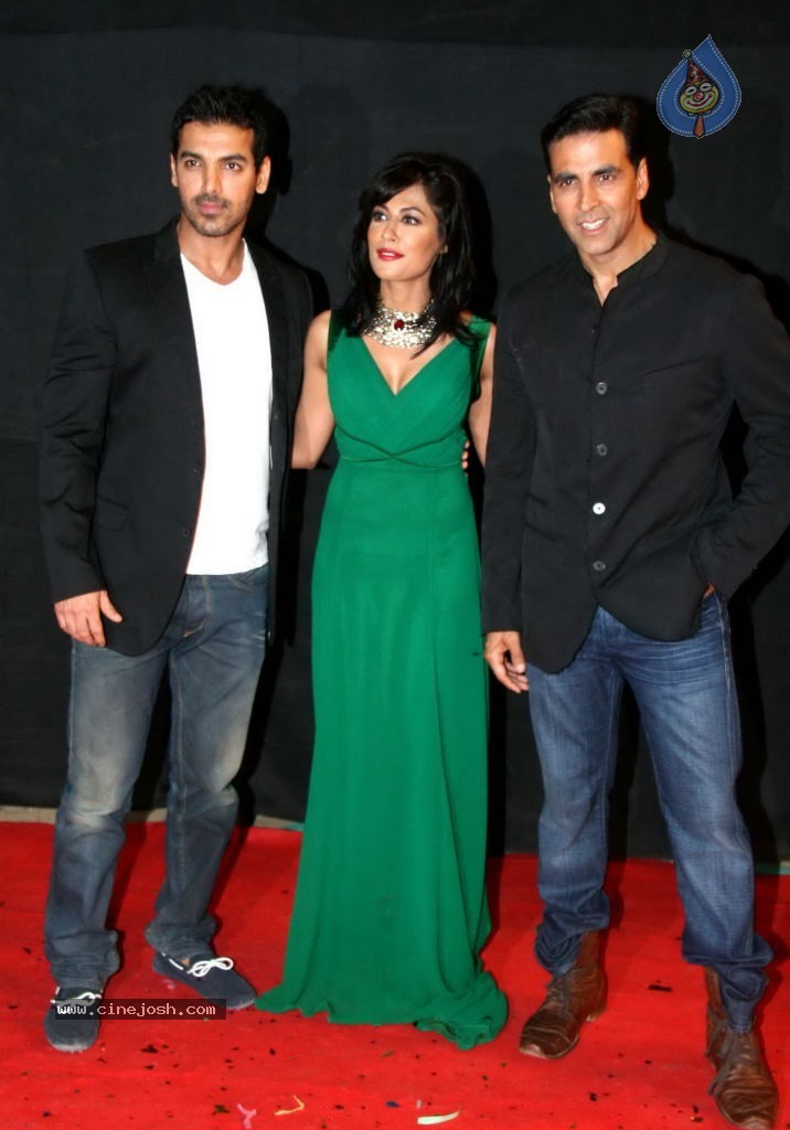 Hot Bolly Celebs at Colors Golden Petal Awards - 55 / 125 photos