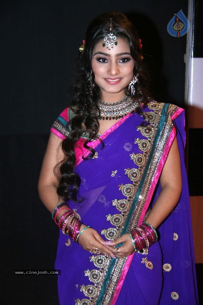 Hot Bolly Celebs at Colors Golden Petal Awards - 67 / 125 photos