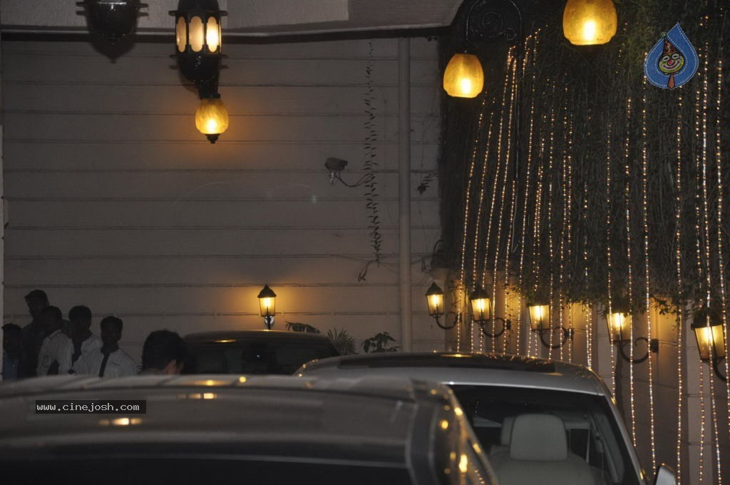 Hot Bolly Celebs at Ekta Kapoor Diwali Party - 62 / 86 photos