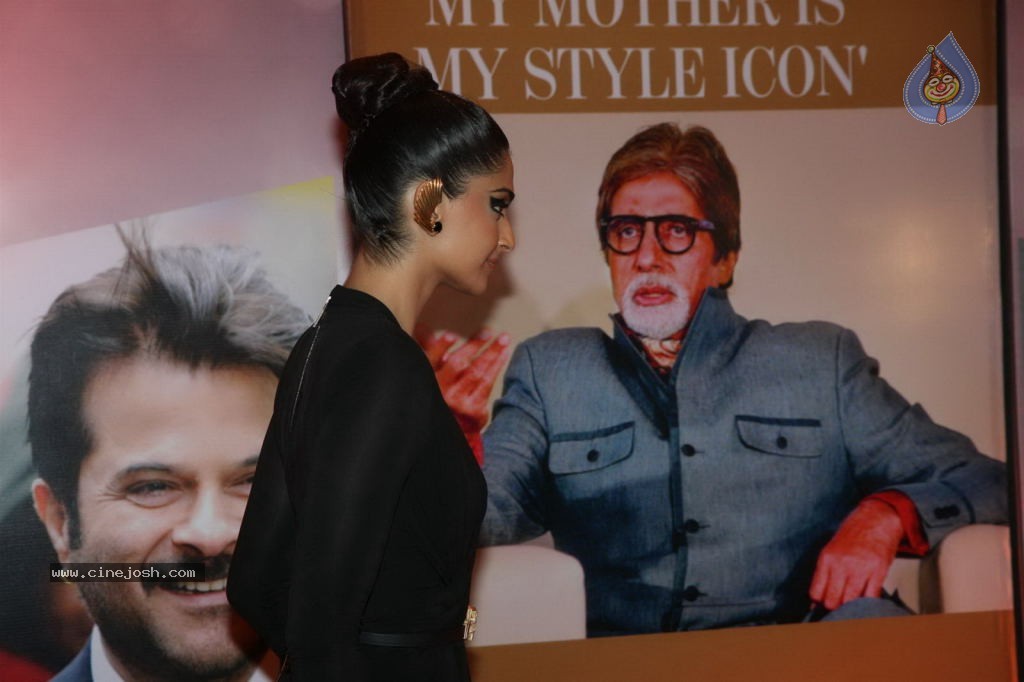 Hot Bolly Celebs at Hindustan Times Style Awards - 51 / 149 photos