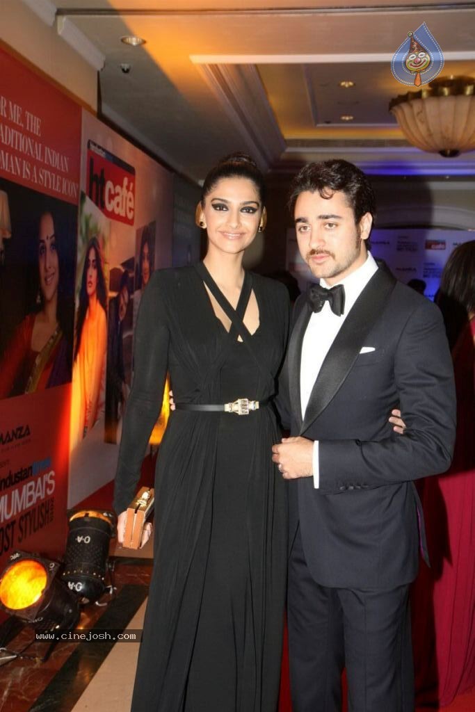 Hot Bolly Celebs at Hindustan Times Style Awards - 100 / 149 photos