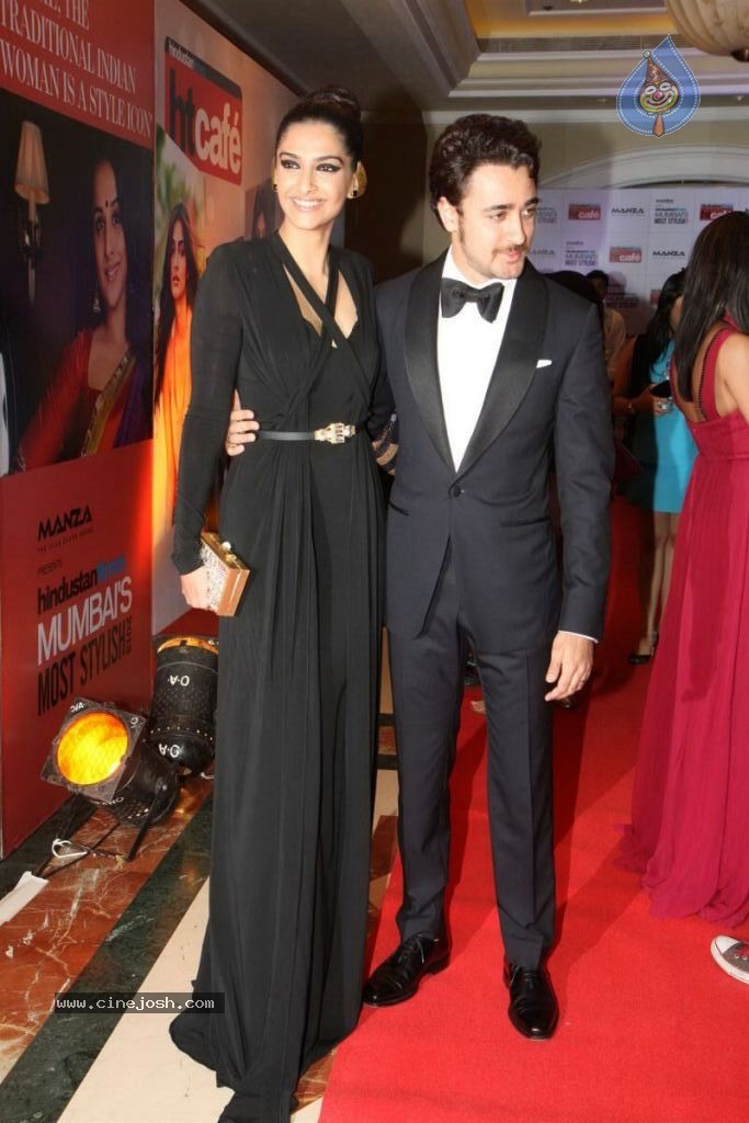 Hot Bolly Celebs at Hindustan Times Style Awards - 108 / 149 photos