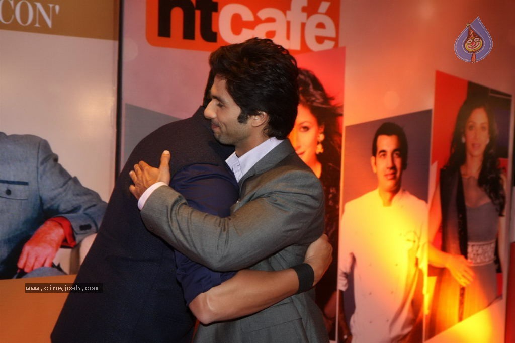 Hot Bolly Celebs at Hindustan Times Style Awards - 135 / 149 photos