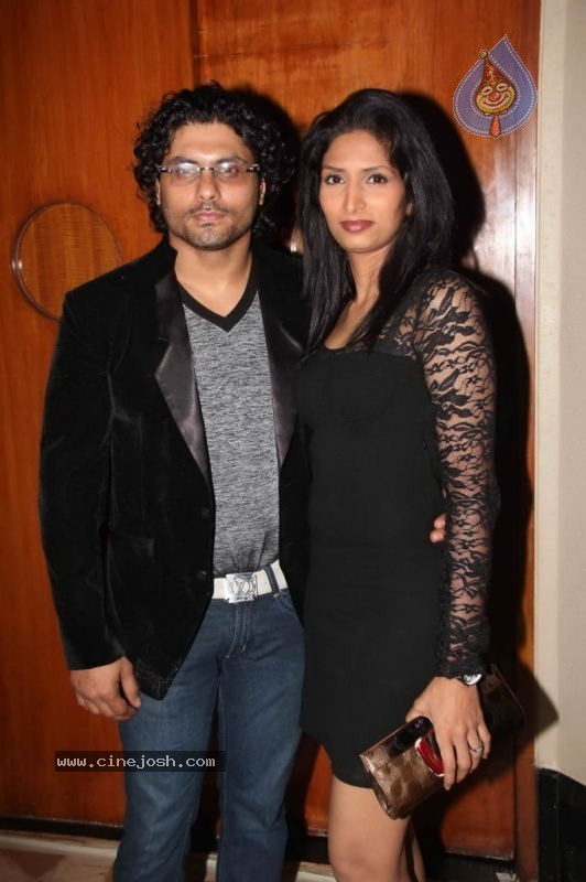 Hot Bolly Celebs at Kashmira Shah Calendar Launch - 53 / 69 photos