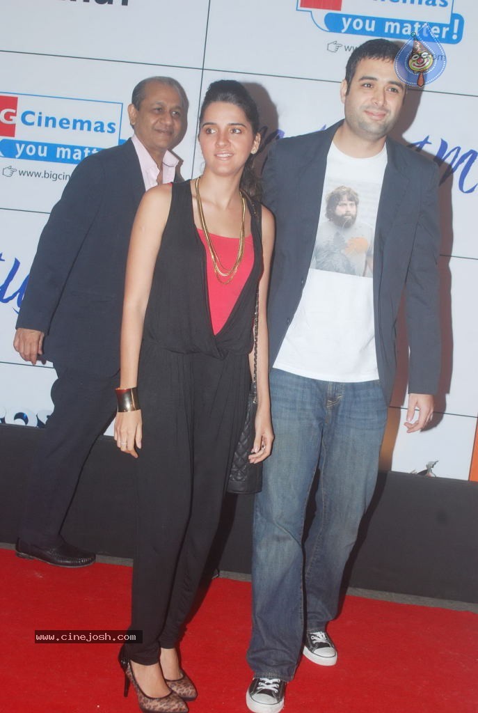 Hot Bolly Celebs at Mausam Premiere - 72 / 112 photos