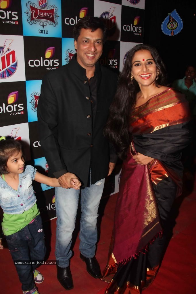 Hot Bolly Celebs at Umang 2012 - 107 / 149 photos