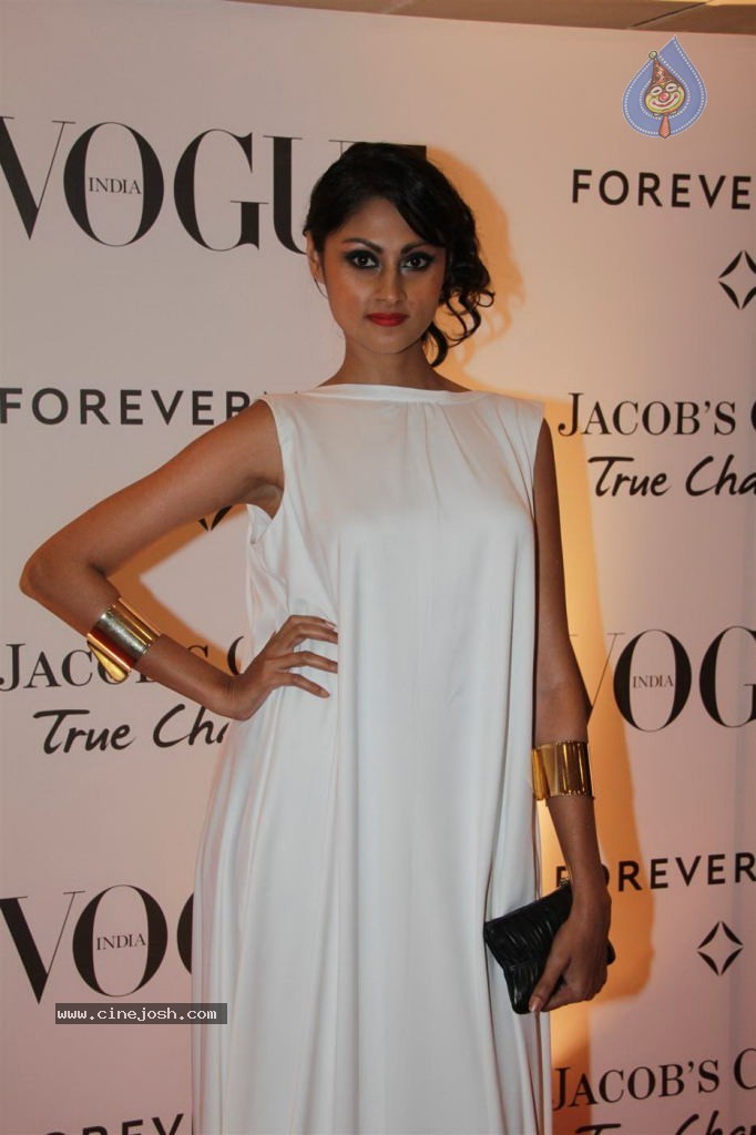 Hot Bolly Celebs at Vogue India 5th Anniversary Party - 29 / 53 photos