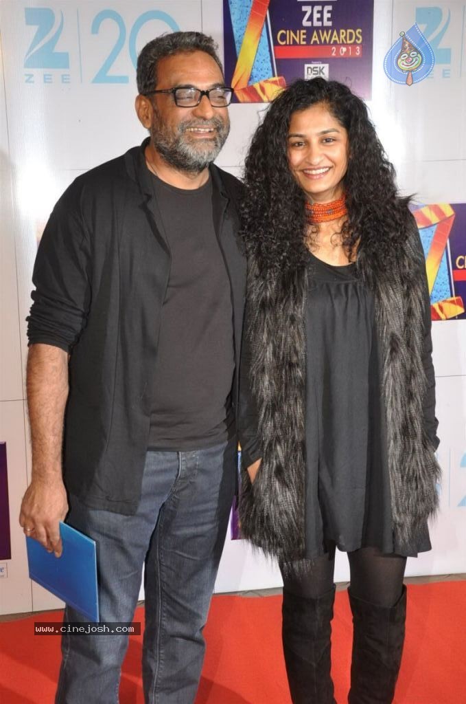 Hot Bolly Celebs at ZEE CINE AWARDS 2013 - 62 / 88 photos