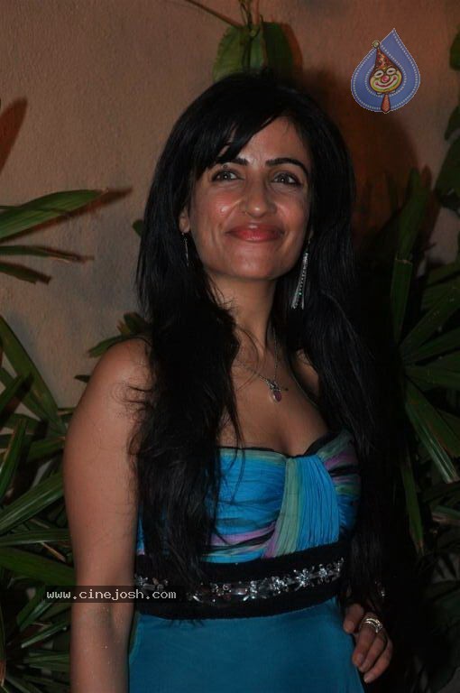 Hot Bolly Celebs Performance at Gitanjali Wedding Carnival - 30 / 67 photos